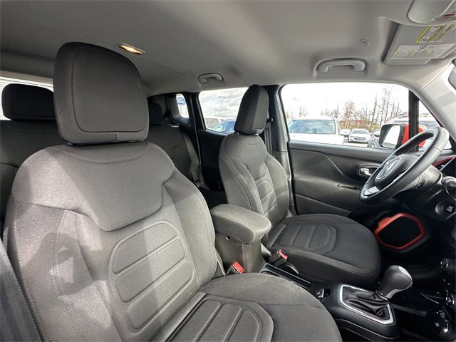 Used 2020 Jeep Renegade Latitude image 34
