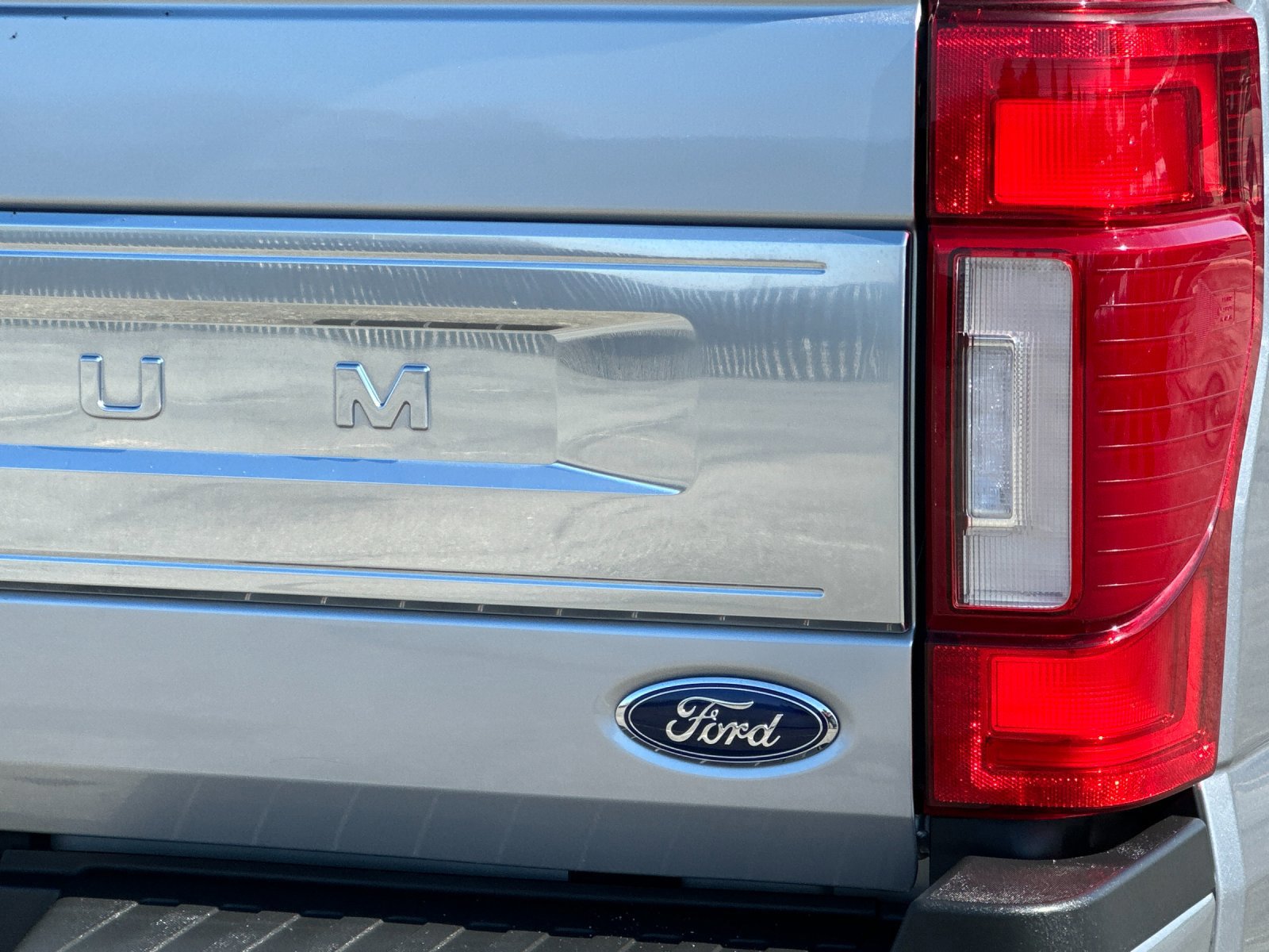 Certified 2022 Ford F250 Platinum w/ Tremor Off-Road Package image 26