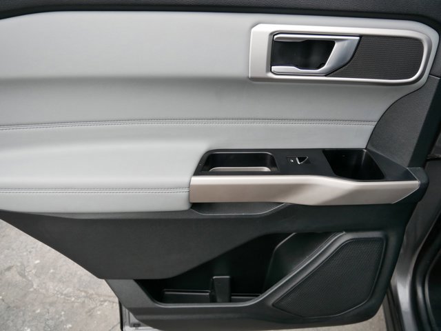 Certified 2023 Ford Explorer XLT w/ Equipment Group 202A image 14