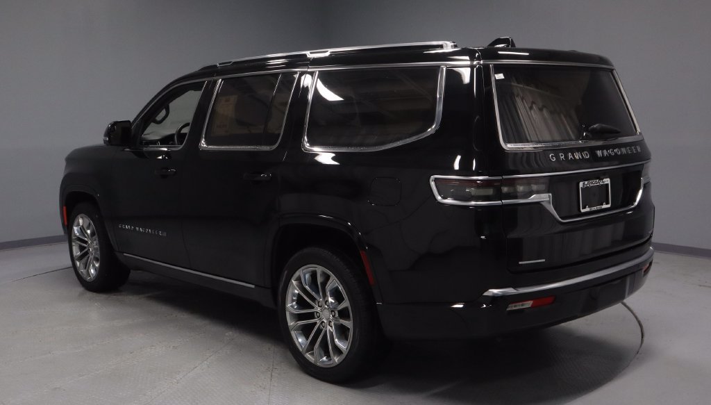 Used 2022 Jeep Grand Wagoneer Series II w/ Premium Group II AWD/4WD image 6