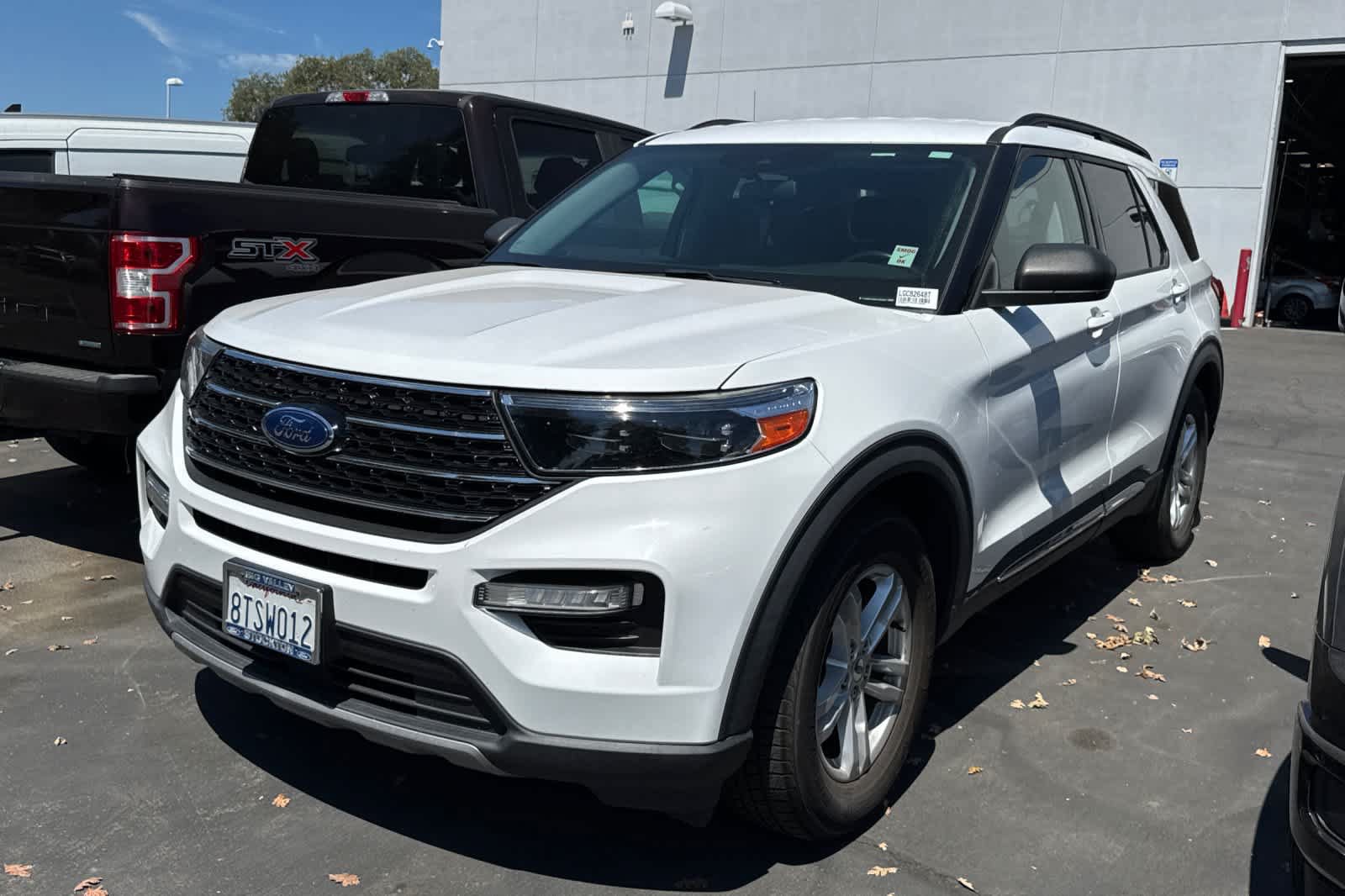 Certified 2020 Ford Explorer XLT w/ Equipment Group 202A RWD image 1