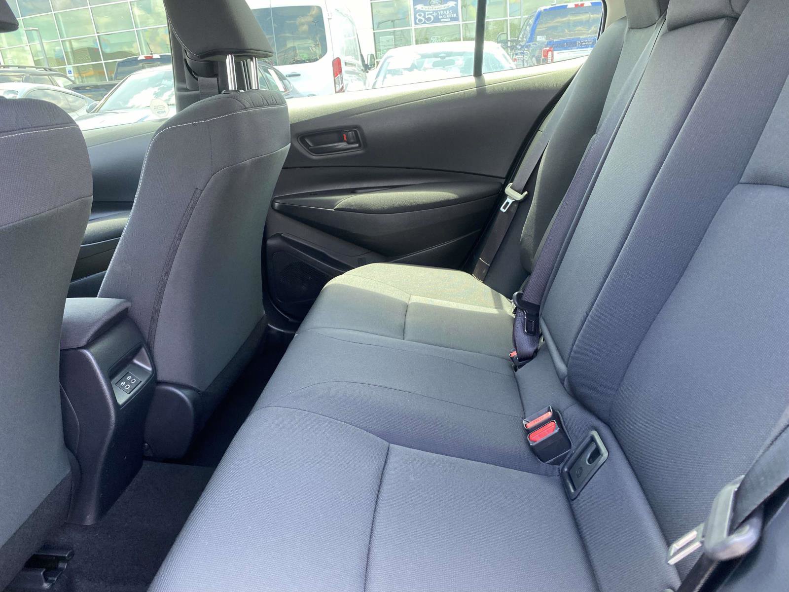 Used 2025 Toyota Corolla LE FWD image 11