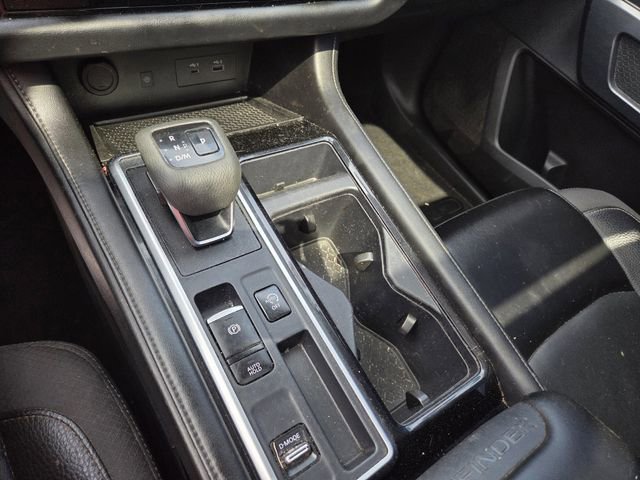 Used 2024 Nissan Pathfinder SL w/ SL Premium Package FWD image 12