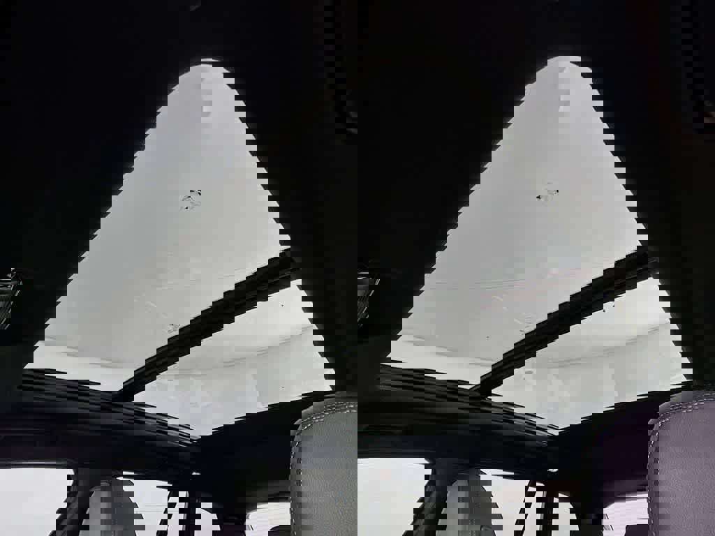 Used 2023 BMW X3 xDrive30i w/ Premium Essential Package image 32