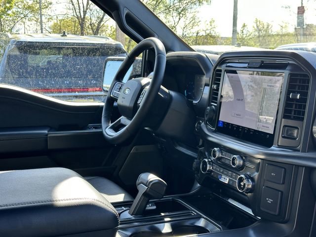 Certified 2025 Ford F150 Lariat w/ Equipment Group 501A Mid image 33