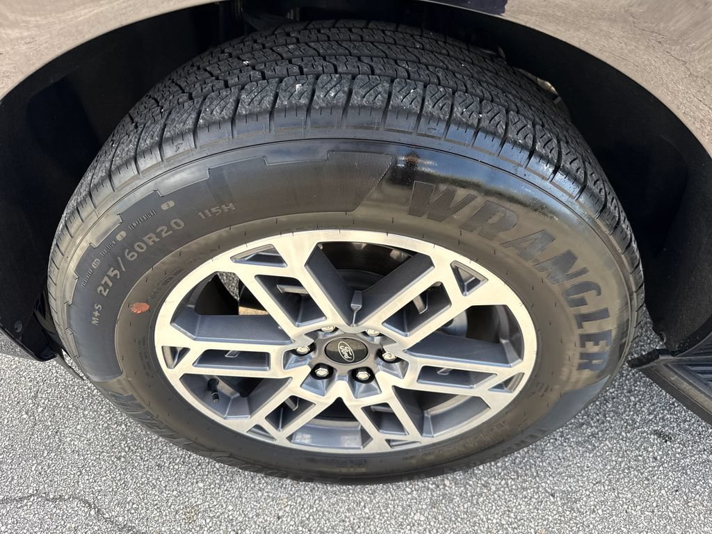 Certified 2025 Ford Expedition Active RWD image 13