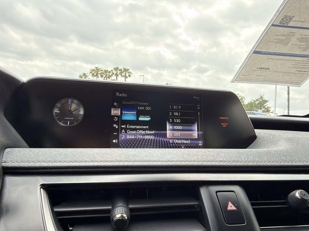 Used 2019 Lexus UX 200 w/ Premium Package FWD image 22