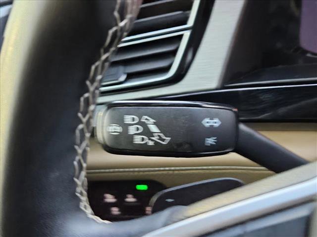 Used 2024 Volkswagen Atlas Cross Sport SE FWD image 23