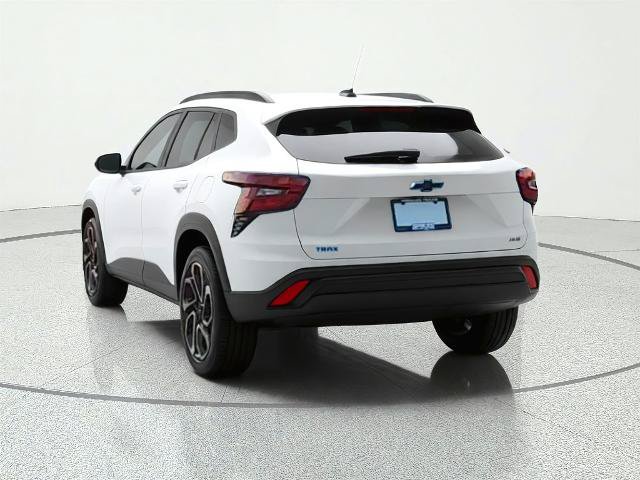 Used 2025 Chevrolet Trax RS w/ Sunroof Package FWD image 6