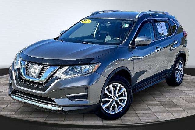 Used 2017 Nissan Rogue SV FWD image 12
