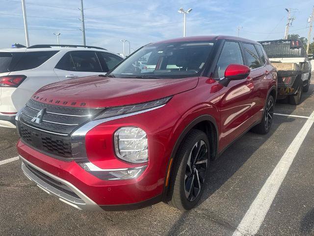 Used 2022 Mitsubishi Outlander SE AWD/4WD image 1