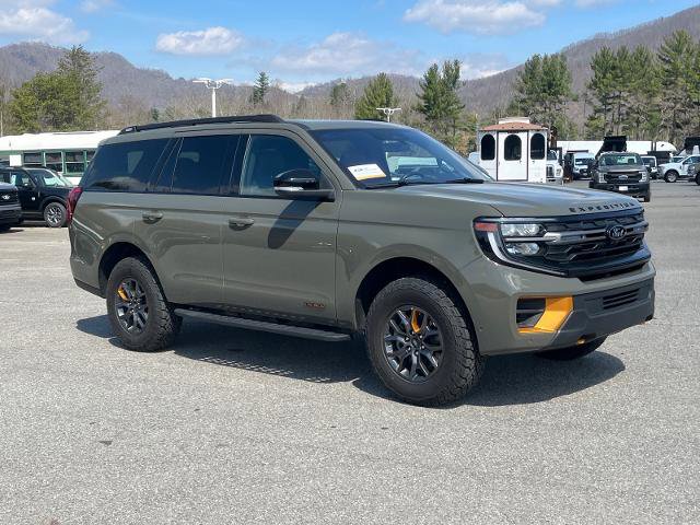 Certified 2025 Ford Expedition Tremor image 1
