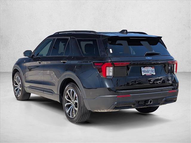 Certified 2025 Ford Explorer ST-Line RWD image 7
