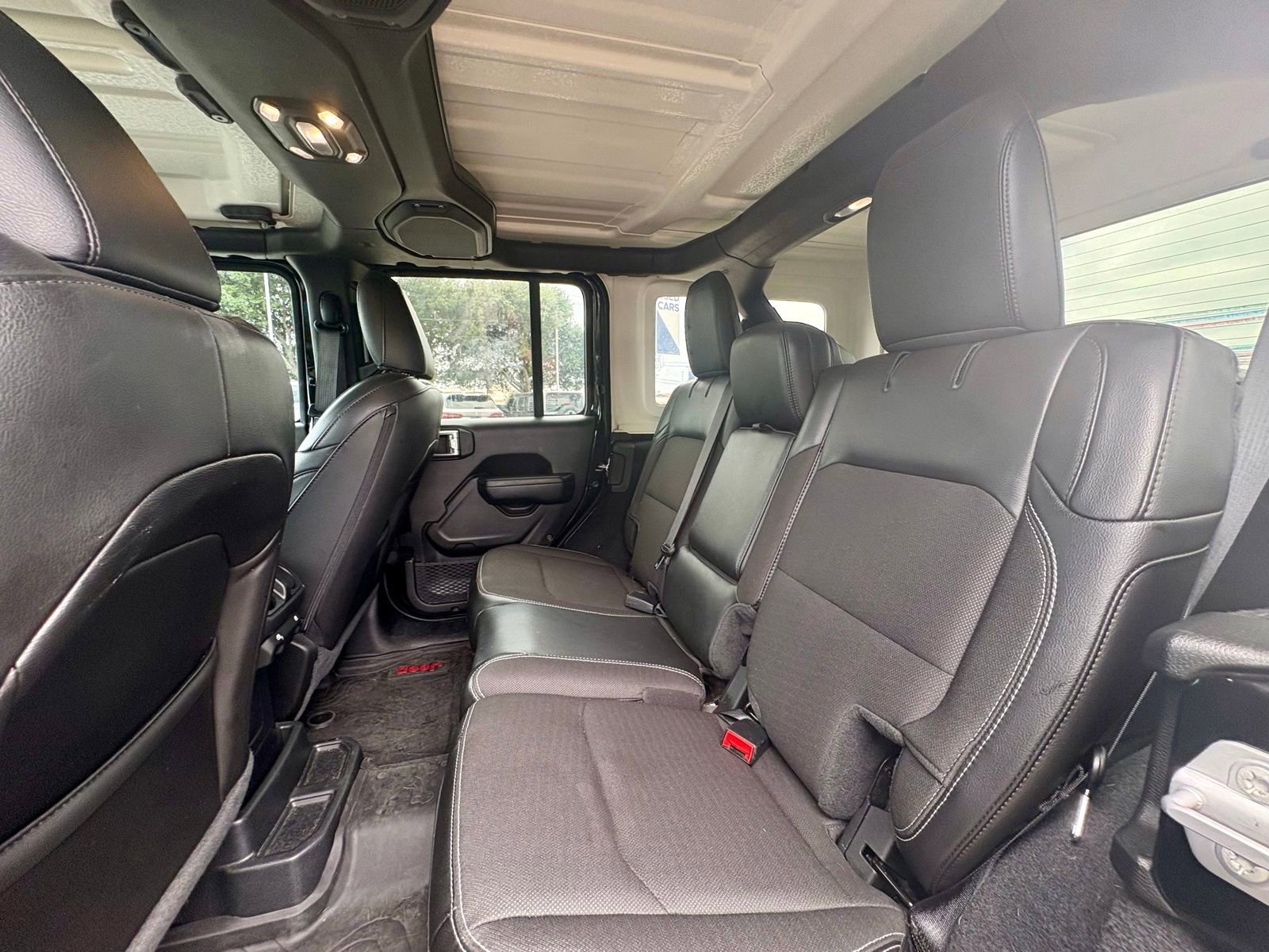 Used 2023 Jeep Wrangler Unlimited Sport AWD/4WD image 12