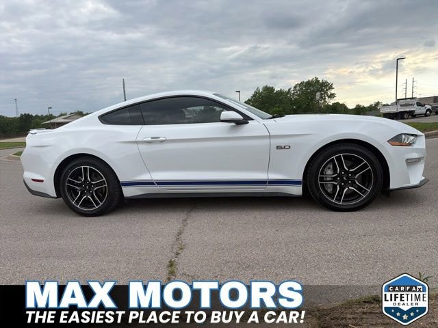 Certified 2022 Ford Mustang GT RWD image 3