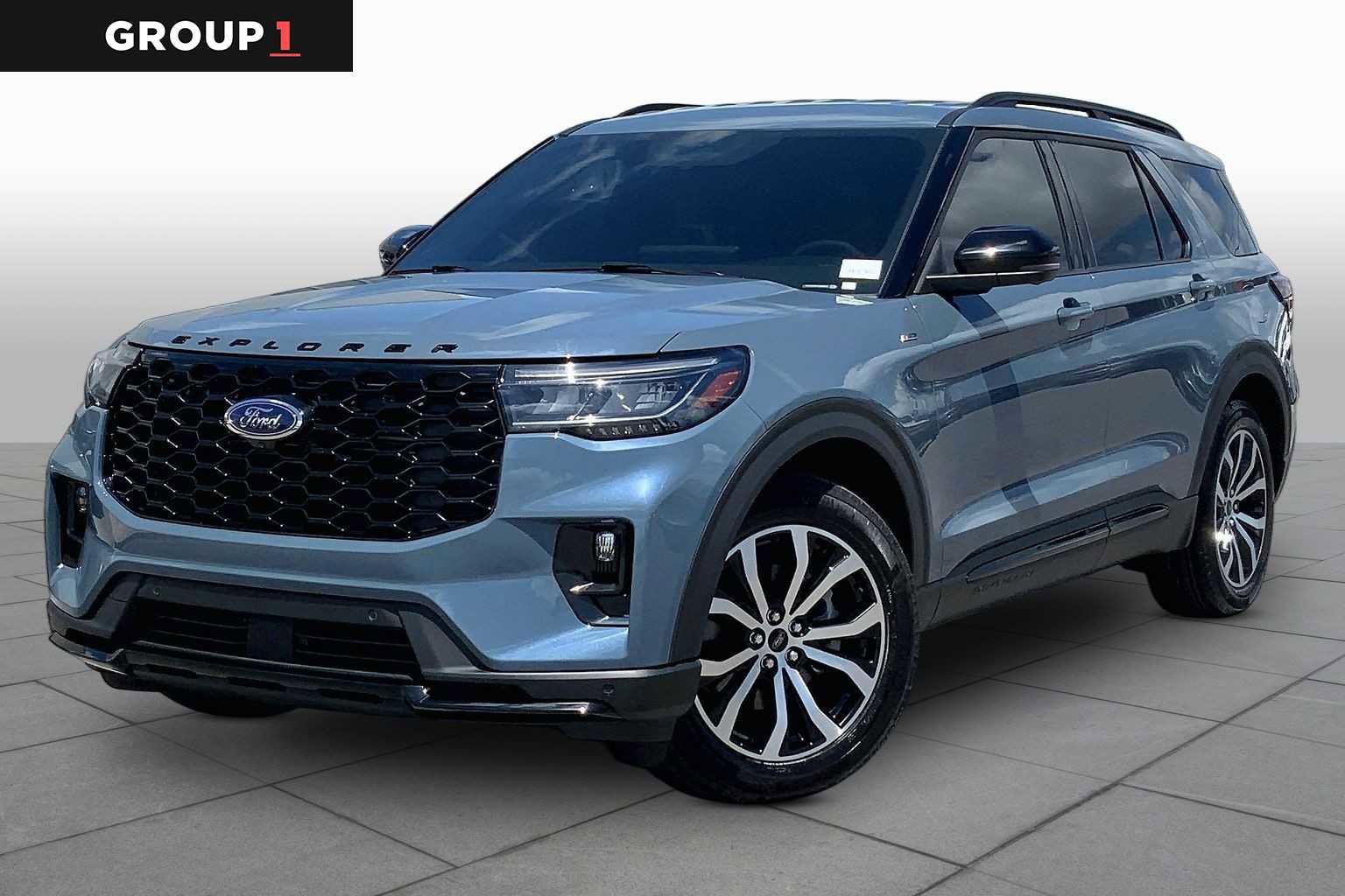 Certified 2025 Ford Explorer ST-Line RWD image 5