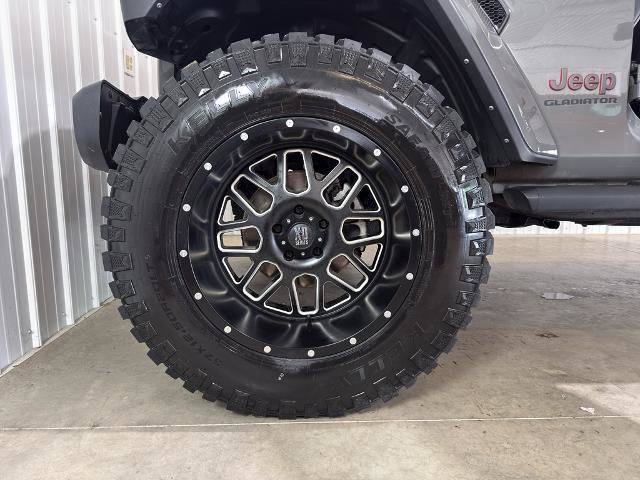 Used 2022 Jeep Gladiator Rubicon w/ Cold Weather Group AWD/4WD image 14
