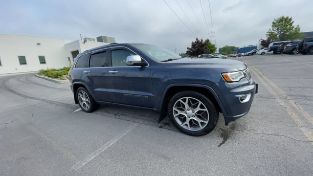 Used 2020 Jeep Grand Cherokee Overland AWD/4WD image 2