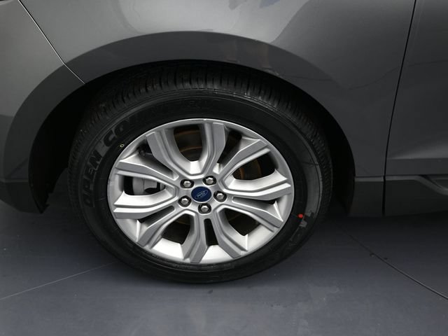 Certified 2022 Ford Edge Titanium AWD/4WD image 9