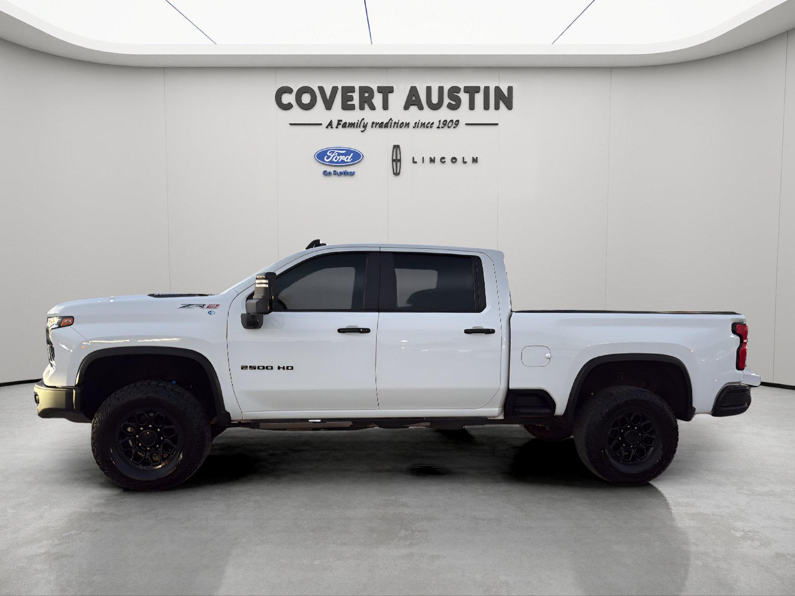 Used 2025 Chevrolet Silverado 2500 ZR2 w/ ZR2 Bison Edition AWD/4WD image 2