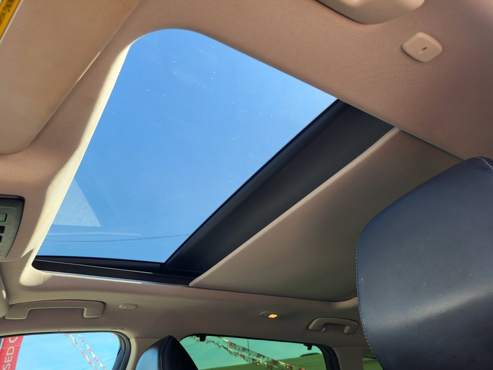 Used 2023 Nissan Rogue SV w/ SV Premium B Package image 19