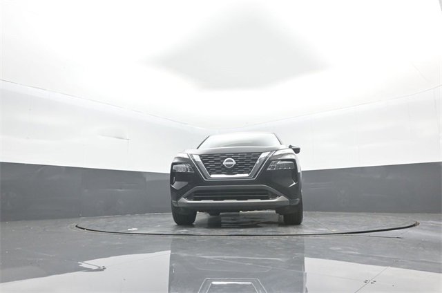 Used 2023 Nissan Rogue SV image 25