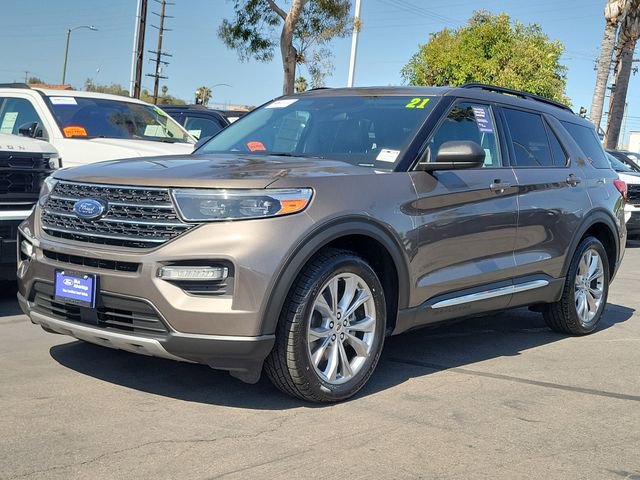 Certified 2021 Ford Explorer XLT w/ Equipment Group 202A RWD image 30