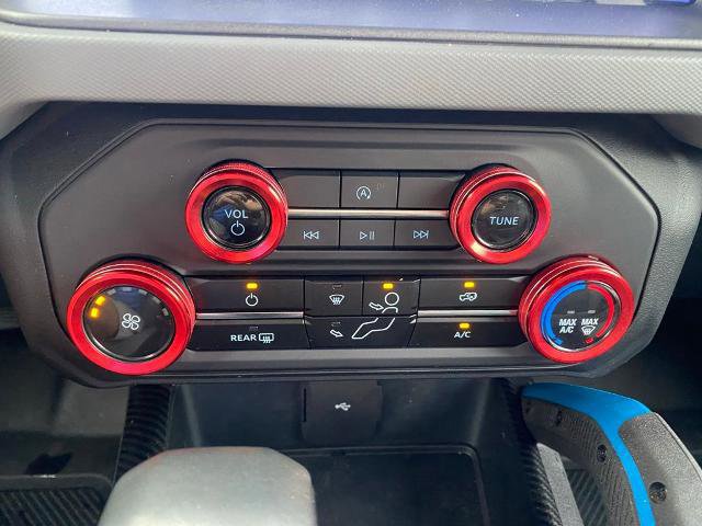 Certified 2024 Ford Bronco Black Diamond AWD/4WD image 20