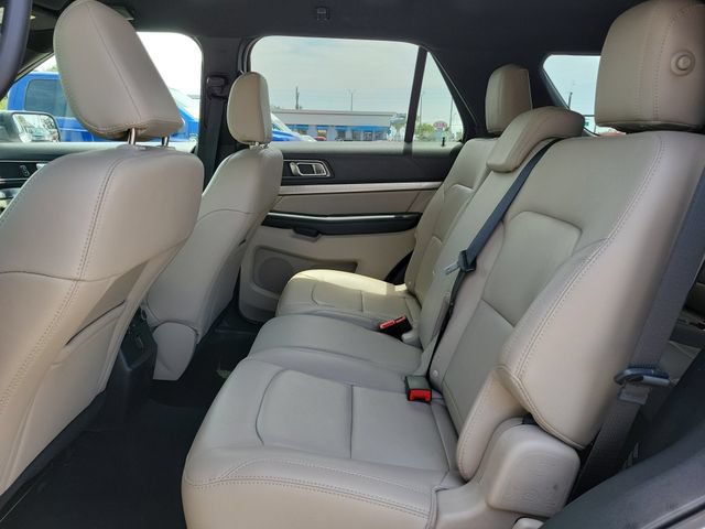 Certified 2018 Ford Explorer XLT w/ Equipment Group 202A FWD image 10