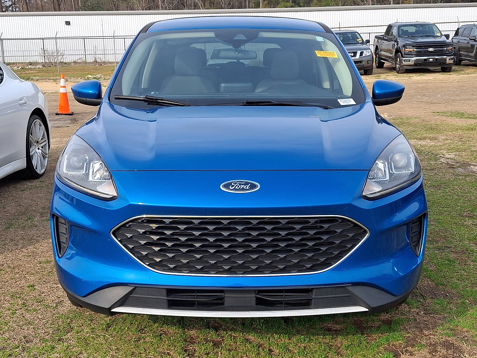 Certified 2020 Ford Escape SE image 2