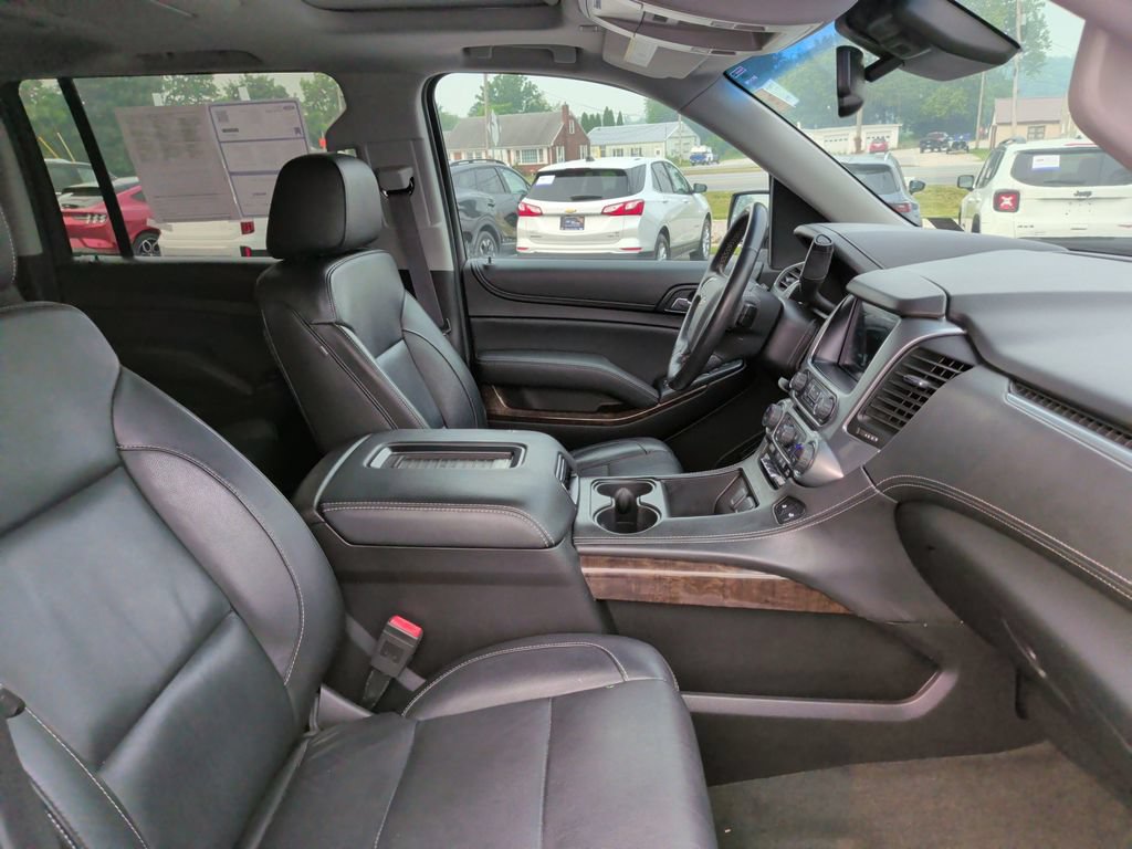Used 2017 Chevrolet Suburban LT AWD/4WD image 16