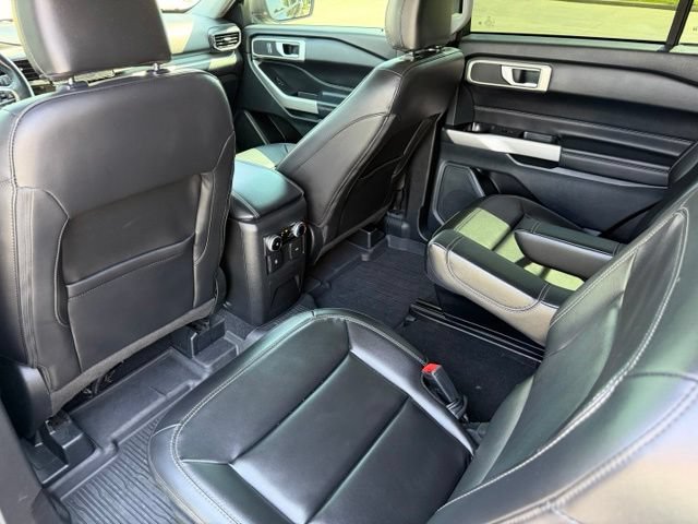 Certified 2023 Ford Explorer XLT w/ Equipment Group 202A RWD image 21