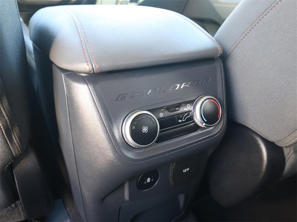Certified 2025 Ford Explorer Active image 13