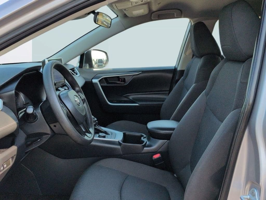 Used 2024 Toyota RAV4 LE AWD/4WD image 12
