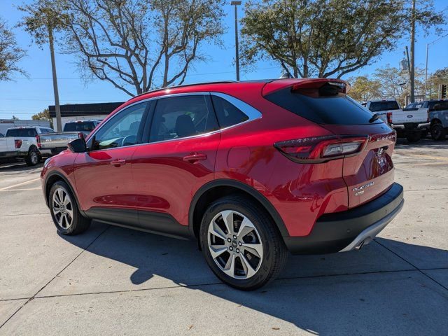 Certified 2024 Ford Escape Platinum image 2