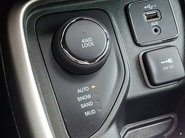 Used 2021 Jeep Compass Latitude w/ Driver Assistance Group AWD/4WD image 31