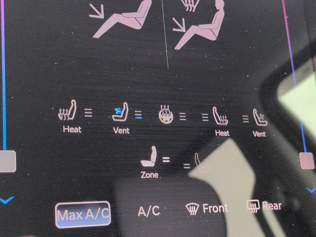 Used 2025 RAM 1500 Laramie AWD/4WD image 24