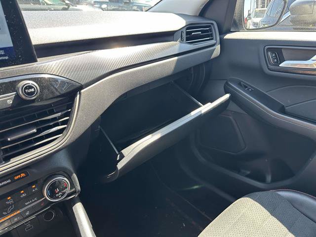 Certified 2022 Ford Escape SEL w/ SEL Stealth AWD Package image 15
