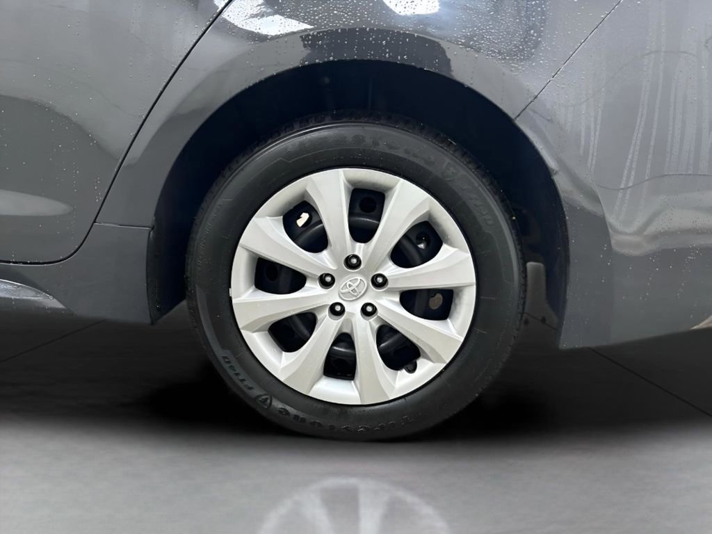 Used 2025 Toyota Corolla LE image 13