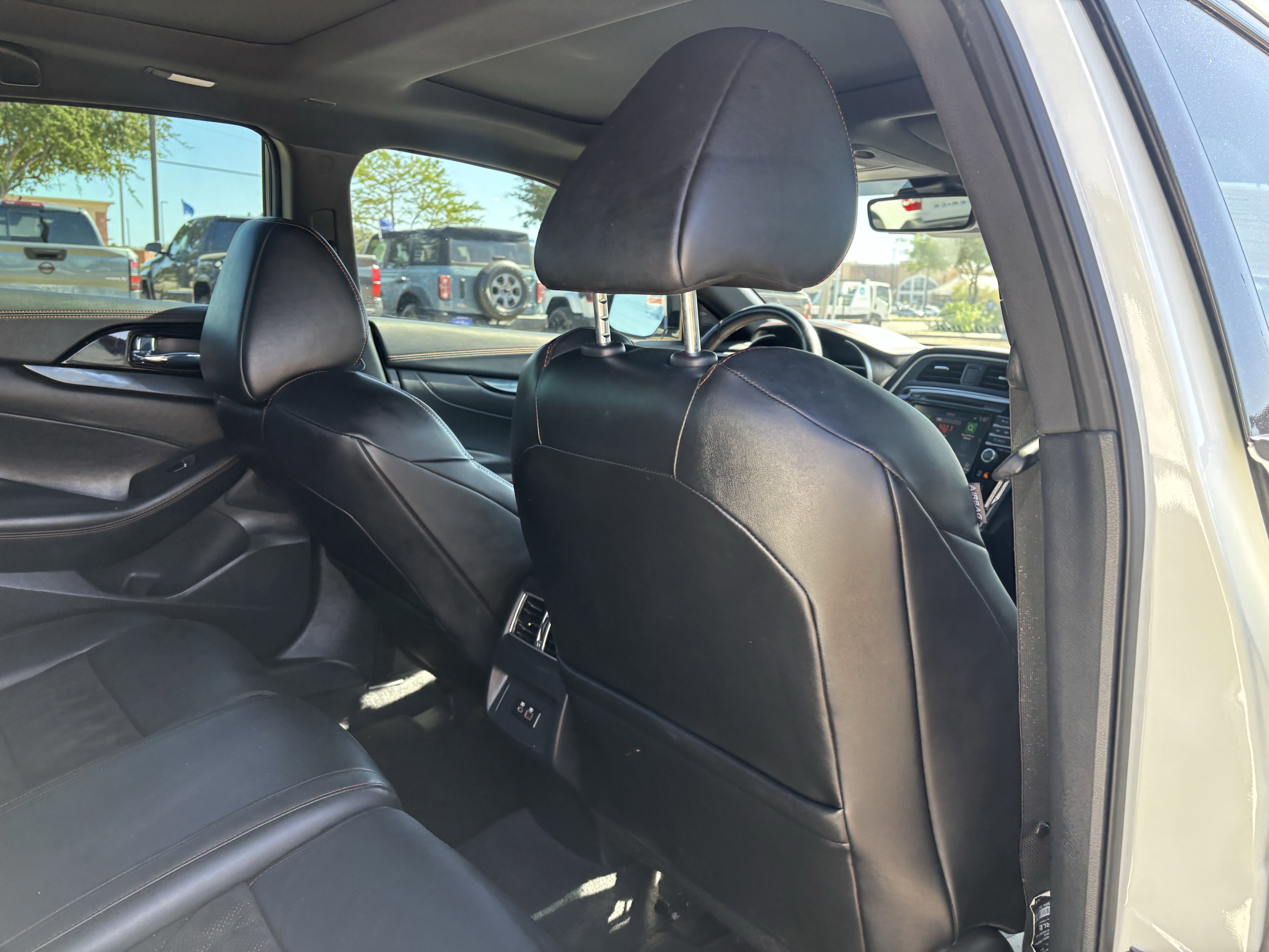 Used 2023 Nissan Maxima SR w/ Sport Mat Group image 21