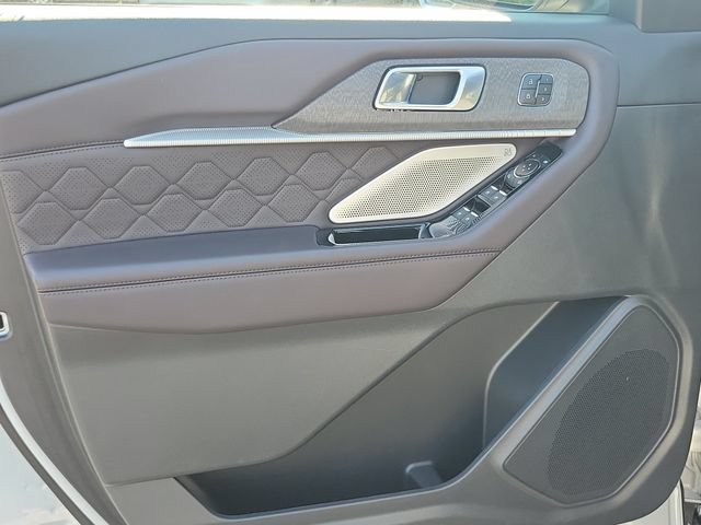 Certified 2026 Ford Explorer Platinum w/ LUX Leather Package AWD/4WD image 21