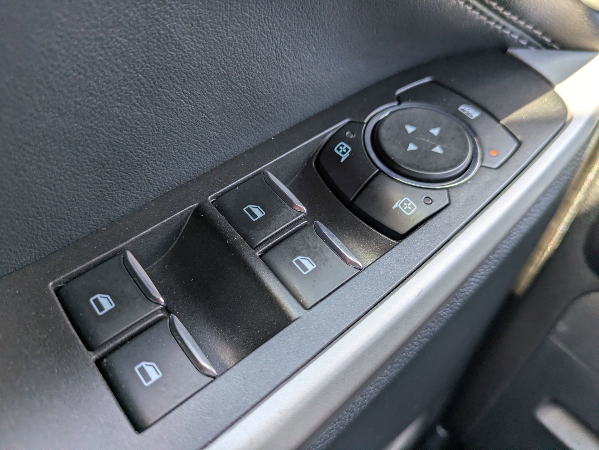 Certified 2023 Ford Explorer XLT AWD/4WD image 29