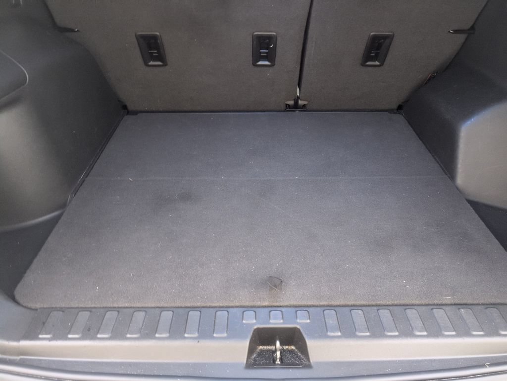 Used 2021 Chevrolet Equinox LS w/ LS Convenience Package FWD image 30