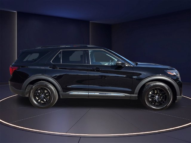 Certified 2025 Ford Explorer Active w/ Active Comfort Package RWD image 2
