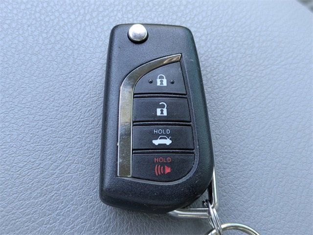 Used 2021 Toyota Camry SE image 24