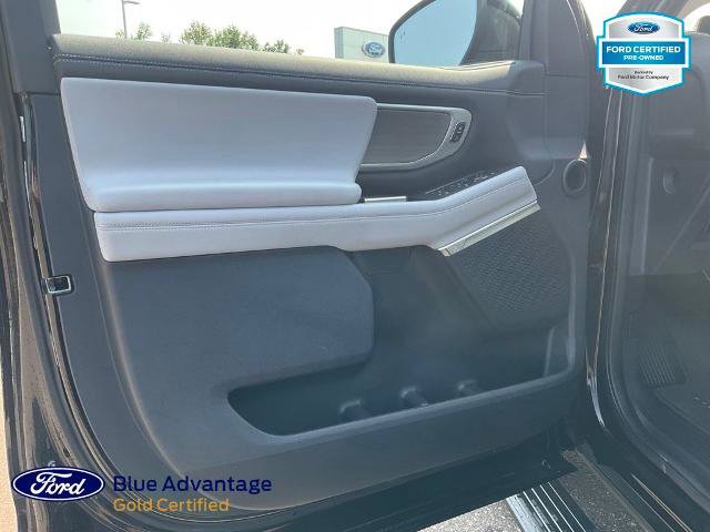 Certified 2025 Ford Expedition Max Platinum w/ Driver's Package AWD/4WD image 17