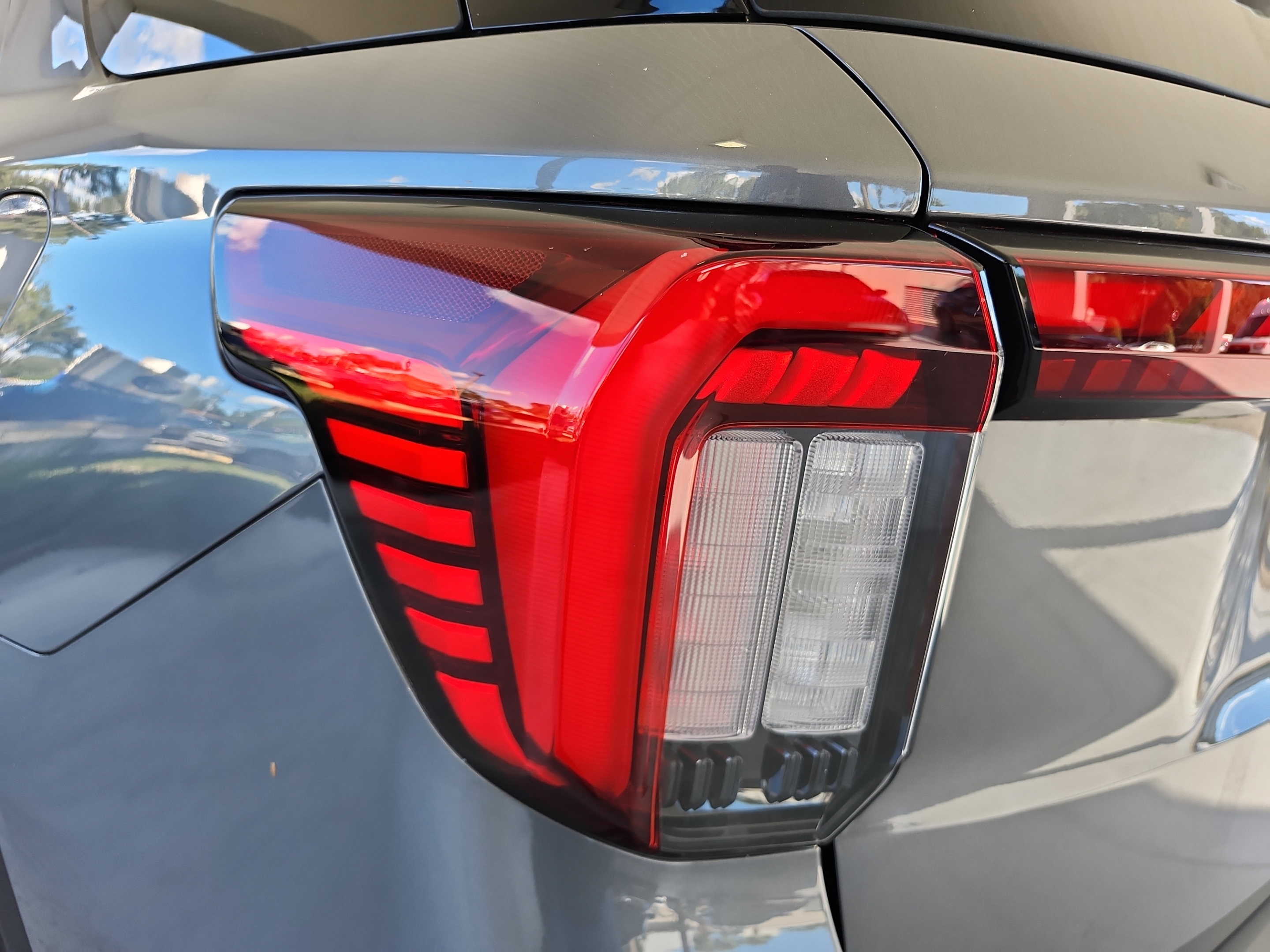 Certified 2026 Ford Explorer Active RWD image 31