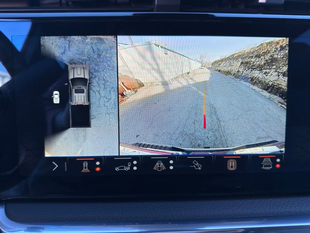 Used 2024 GMC Sierra 3500 Denali w/ Denali Reserve Package image 17