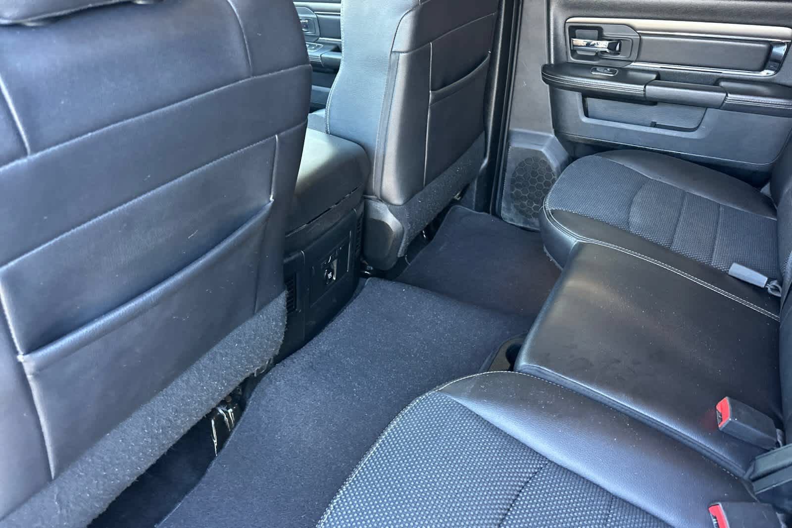 Used 2017 RAM 1500 Sport w/ Convenience Group AWD/4WD image 4