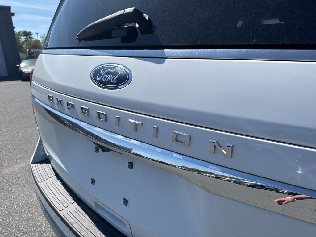 Certified 2024 Ford Expedition Limited AWD/4WD image 7